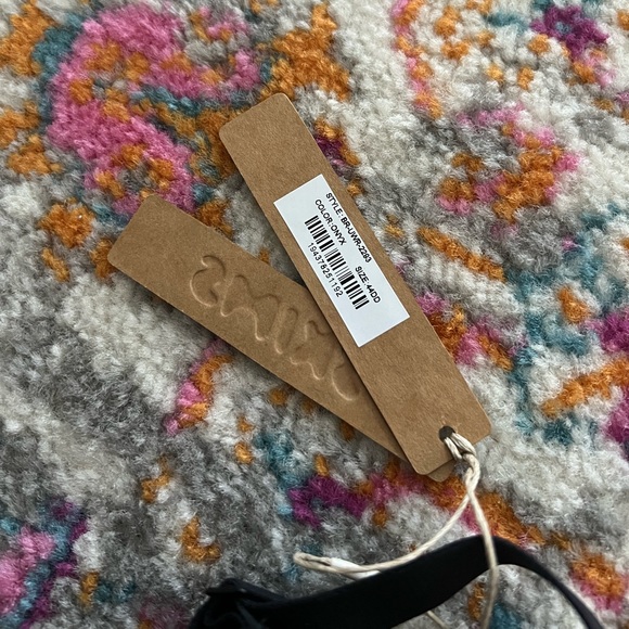 Skims Fits Everybody Unlined Demi Bra 44DD ONYX - Picture 2 of 4